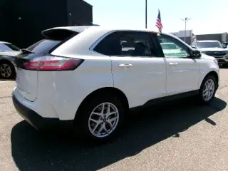 Ford Edge 2023 AWD SEL 4dr Crossover
