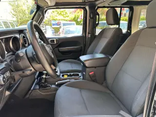Jeep Wrangler Unlimited 2018 4x4 Sport S 4dr SUV (midyear release)