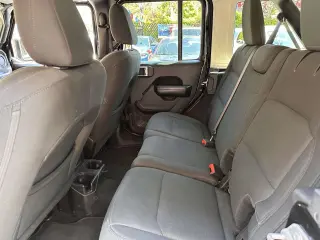 Jeep Wrangler Unlimited 2018 4x4 Sport S 4dr SUV (midyear release)