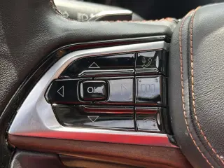 Jeep Grand Cherokee 2022 4x4 Summit 4dr SUV (midyear release)