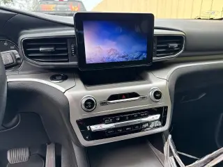 Ford Explorer 2021 XLT 4dr SUV