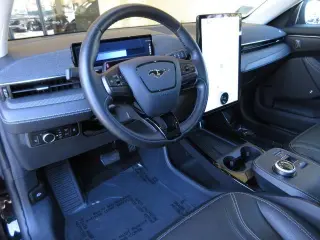 Ford Mustang Mach-E 2023 Premium 4dr SUV