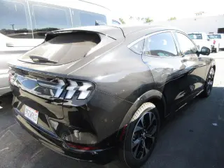 Ford Mustang Mach-E 2023 Premium 4dr SUV