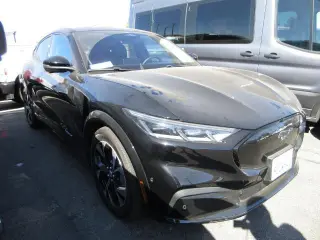 Ford Mustang Mach-E 2023 Premium 4dr SUV