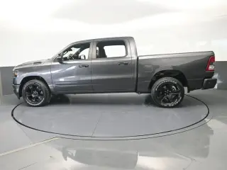 Ram 1500 2023 4x2 Big Horn 4dr Crew Cab 5.6 ft. SB Pickup
