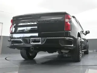 Chevrolet Silverado 1500 2022 4x2 Custom 4dr Crew Cab 5.8 ft. SB