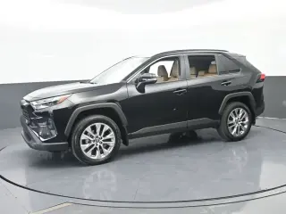 Toyota RAV4 2025 XLE Premium 4dr SUV