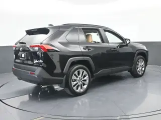 Toyota RAV4 2025 XLE Premium 4dr SUV
