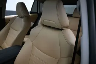 Toyota RAV4 2025 XLE Premium 4dr SUV