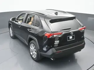 Toyota RAV4 2025 XLE Premium 4dr SUV