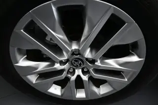 Toyota RAV4 2025 XLE Premium 4dr SUV