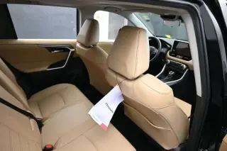 Toyota RAV4 2025 XLE Premium 4dr SUV
