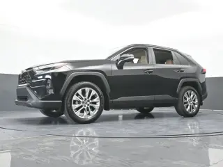 Toyota RAV4 2025 XLE Premium 4dr SUV