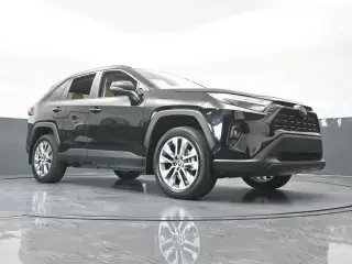 Toyota RAV4 2025 XLE Premium 4dr SUV