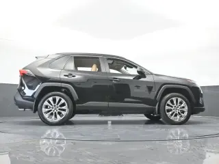 Toyota RAV4 2025 XLE Premium 4dr SUV