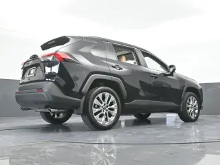 Toyota RAV4 2025 XLE Premium 4dr SUV