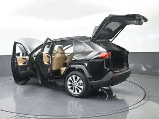 Toyota RAV4 2025 XLE Premium 4dr SUV