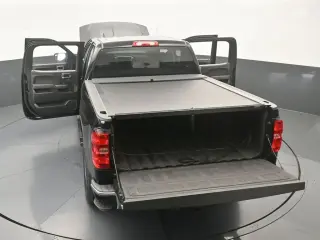 Chevrolet Silverado 1500 2018 4x2 LT 4dr Crew Cab 5.8 ft. SB