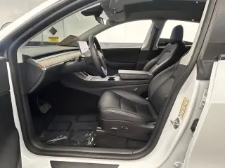 Tesla Model Y 2022 AWD Long Range 4dr Crossover