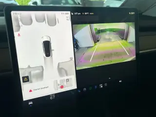 Tesla Model Y 2022 AWD Long Range 4dr Crossover