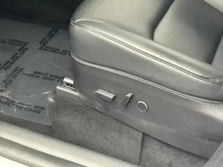 Tesla Model Y 2022 AWD Long Range 4dr Crossover