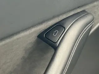 Tesla Model Y 2022 AWD Long Range 4dr Crossover