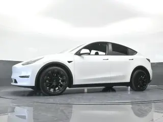 Tesla Model Y 2022 AWD Long Range 4dr Crossover