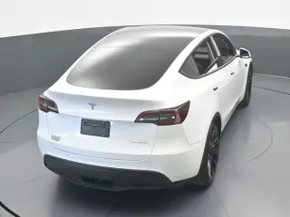 Tesla Model Y 2022 AWD Long Range 4dr Crossover