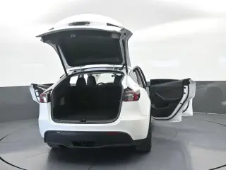 Tesla Model Y 2022 AWD Long Range 4dr Crossover