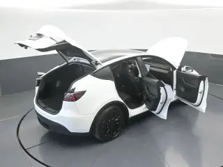 Tesla Model Y 2022 AWD Long Range 4dr Crossover