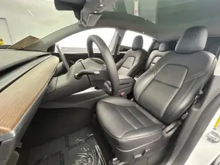 Tesla Model Y 2022 AWD Long Range 4dr Crossover
