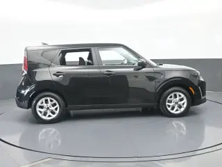 Kia Soul 2023 S 4dr Crossover