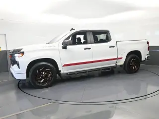Chevrolet Silverado 1500 2023 4x2 Custom 4dr Crew Cab 5.8 ft. SB
