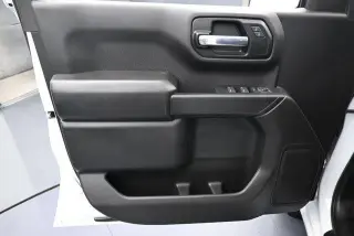 Chevrolet Silverado 1500 2023 4x2 Custom 4dr Crew Cab 5.8 ft. SB