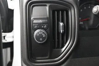 Chevrolet Silverado 1500 2023 4x2 Custom 4dr Crew Cab 5.8 ft. SB