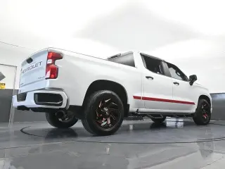 Chevrolet Silverado 1500 2023 4x2 Custom 4dr Crew Cab 5.8 ft. SB
