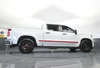 Chevrolet Silverado 1500 2023 4x2 Custom 4dr Crew Cab 5.8 ft. SB