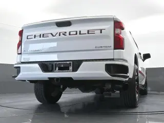 Chevrolet Silverado 1500 2023 4x2 Custom 4dr Crew Cab 5.8 ft. SB