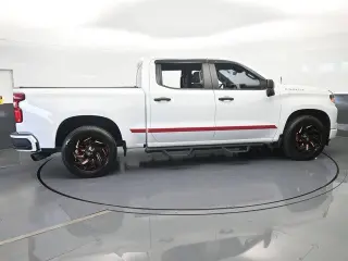 Chevrolet Silverado 1500 2023 4x2 Custom 4dr Crew Cab 5.8 ft. SB
