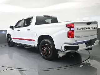 Chevrolet Silverado 1500 2023 4x2 Custom 4dr Crew Cab 5.8 ft. SB