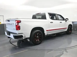 Chevrolet Silverado 1500 2023 4x2 Custom 4dr Crew Cab 5.8 ft. SB