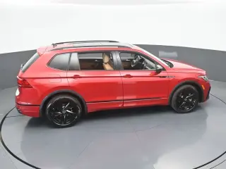 Volkswagen Tiguan 2024 SE R-Line Black 4dr SUV