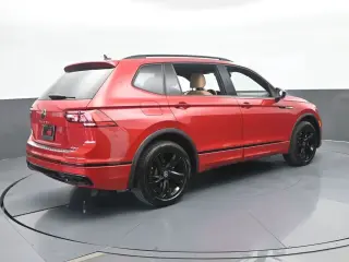 Volkswagen Tiguan 2024 SE R-Line Black 4dr SUV