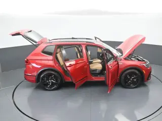 Volkswagen Tiguan 2024 SE R-Line Black 4dr SUV