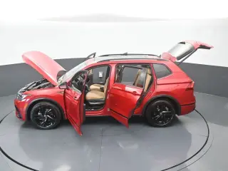 Volkswagen Tiguan 2024 SE R-Line Black 4dr SUV