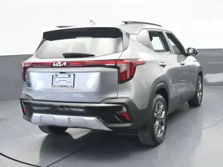 Kia Seltos 2024 S 4dr SUV