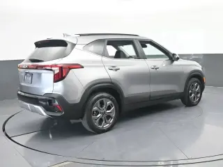 Kia Seltos 2024 S 4dr SUV