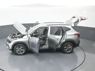 Kia Seltos 2024 S 4dr SUV