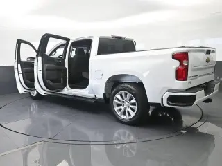 Chevrolet Silverado 1500 Limited 2022 4x2 Custom 4dr Crew Cab 5.8 ft. SB