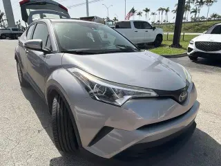 Toyota C-HR 2019 LE 4dr Crossover